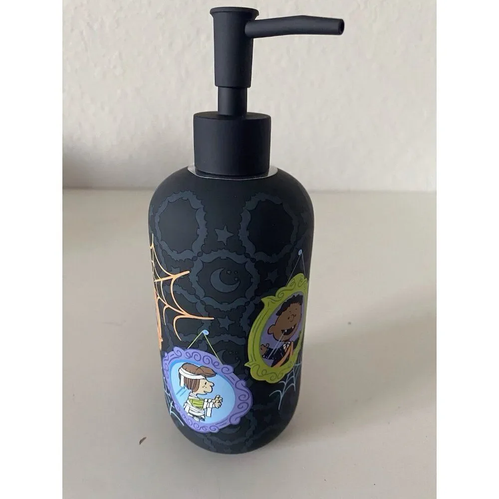 Peanuts Snoopy Charlie Brown Halloween Costumes Black Soap Lotion‎ Dispenser NEW